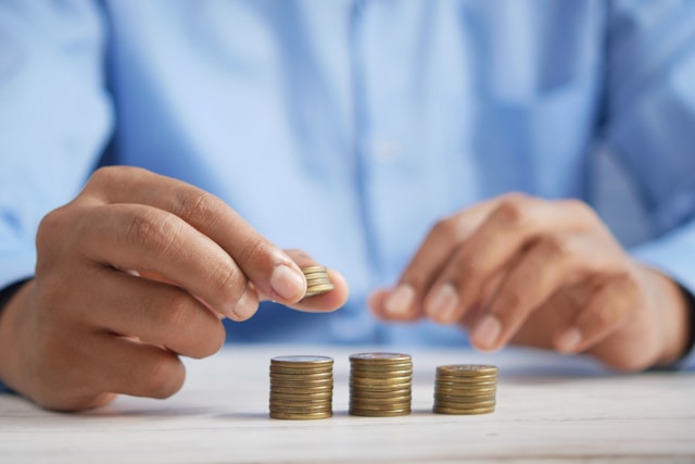 Is It Worth Allocating To Corporate Bonds via a Target Date ETF?